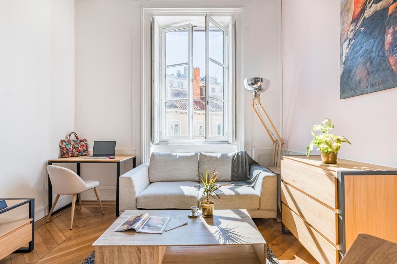 Appartement Le Royal à Lyon Extérieur photo