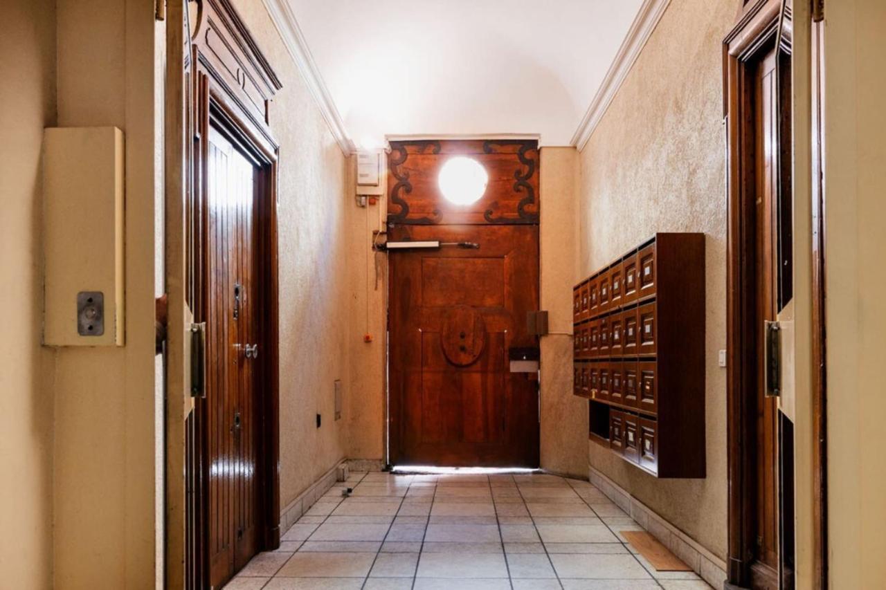 Appartement Le Royal à Lyon Extérieur photo