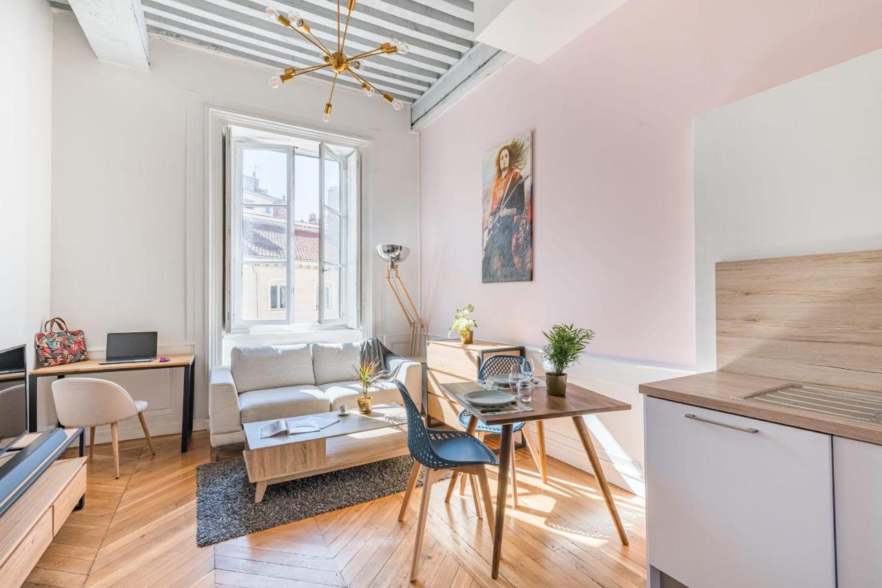 Appartement Le Royal à Lyon Extérieur photo